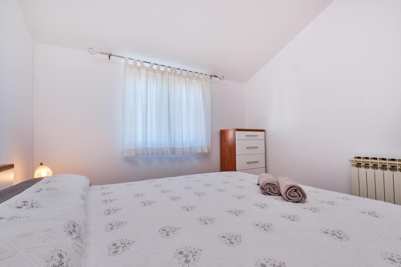 Beautiful Apartments Ksenija Mali Lošinj Kültér fotó