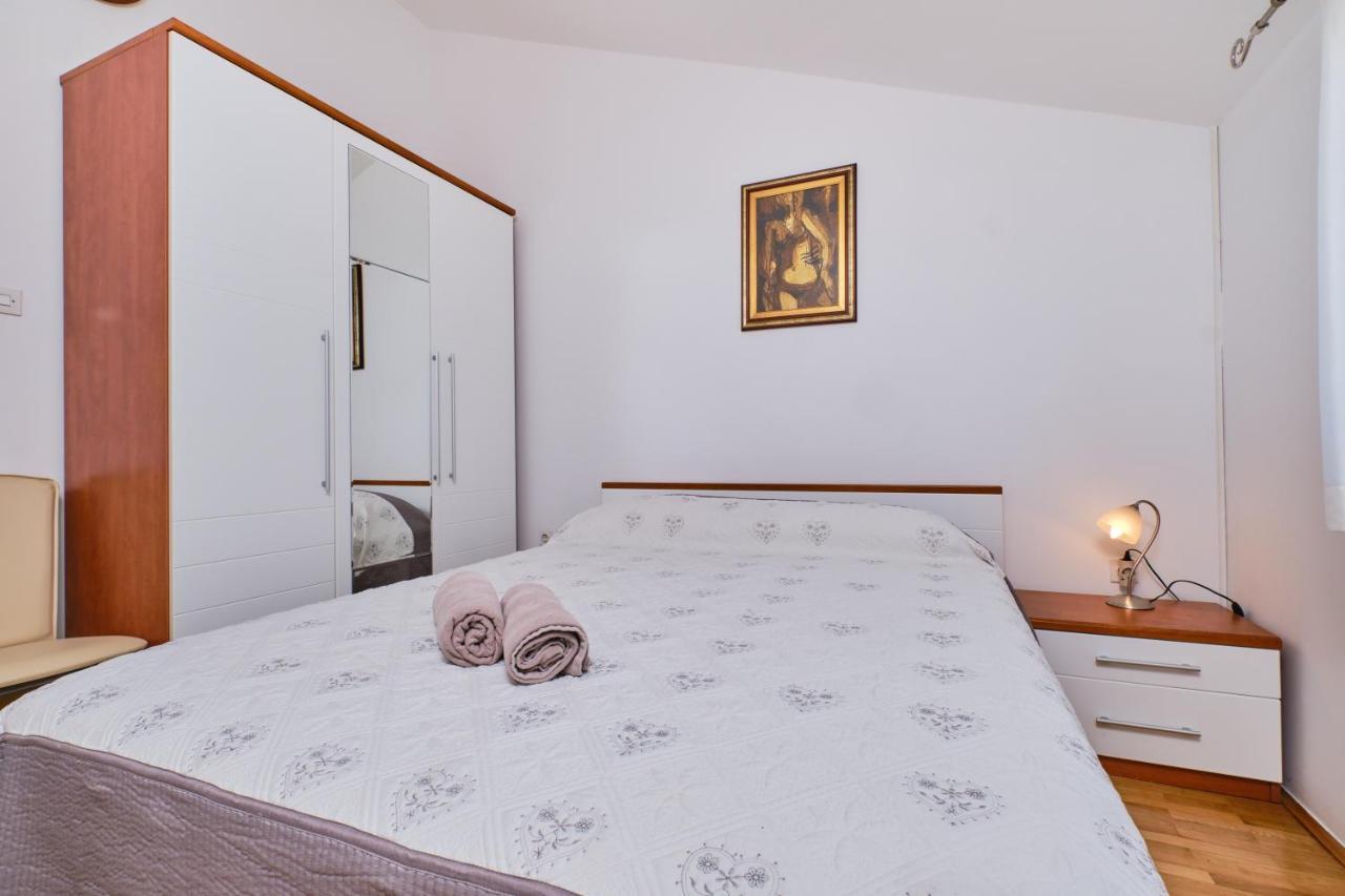 Beautiful Apartments Ksenija Mali Lošinj Kültér fotó